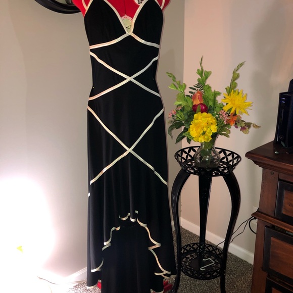 Sweet black and whites evening gown by Blondie Knights - Picture 1 of 5